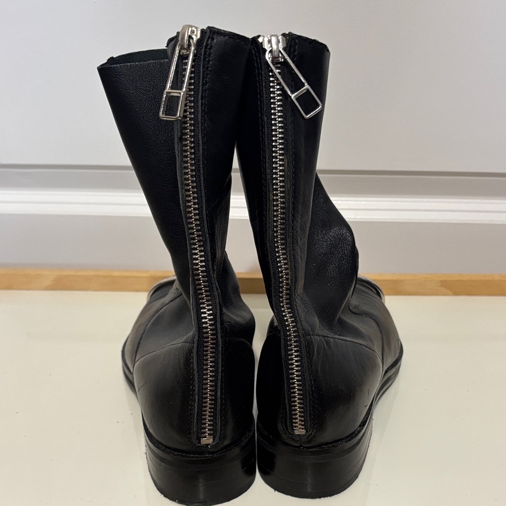 Topshop Black Leather Ankle Boots with Silver Toe Accents - Picture 3 of 16